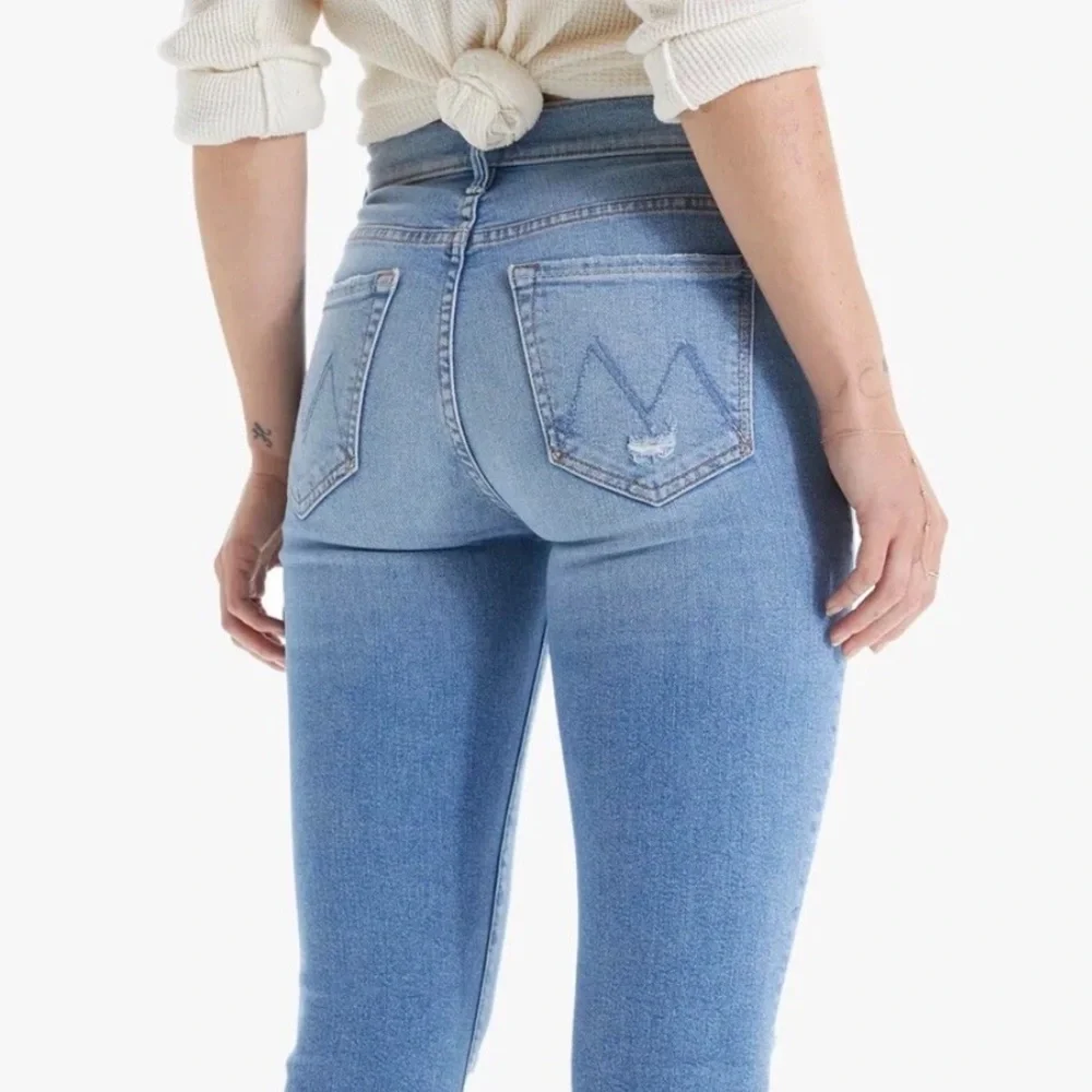 NWT MOTHER Denim The Insider Crop Step Fray Jeans Thrilling Shots_3